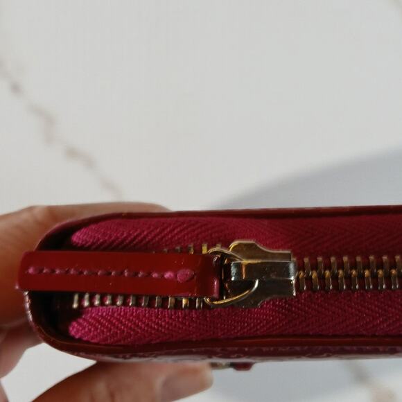 Gucci Shima GG Belted Zip Around Pink Enamel Leather Micro Long Wallet - Picture 11 of 16